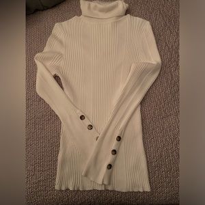 Cute White Anthropologie turtleneck sweater, size XL